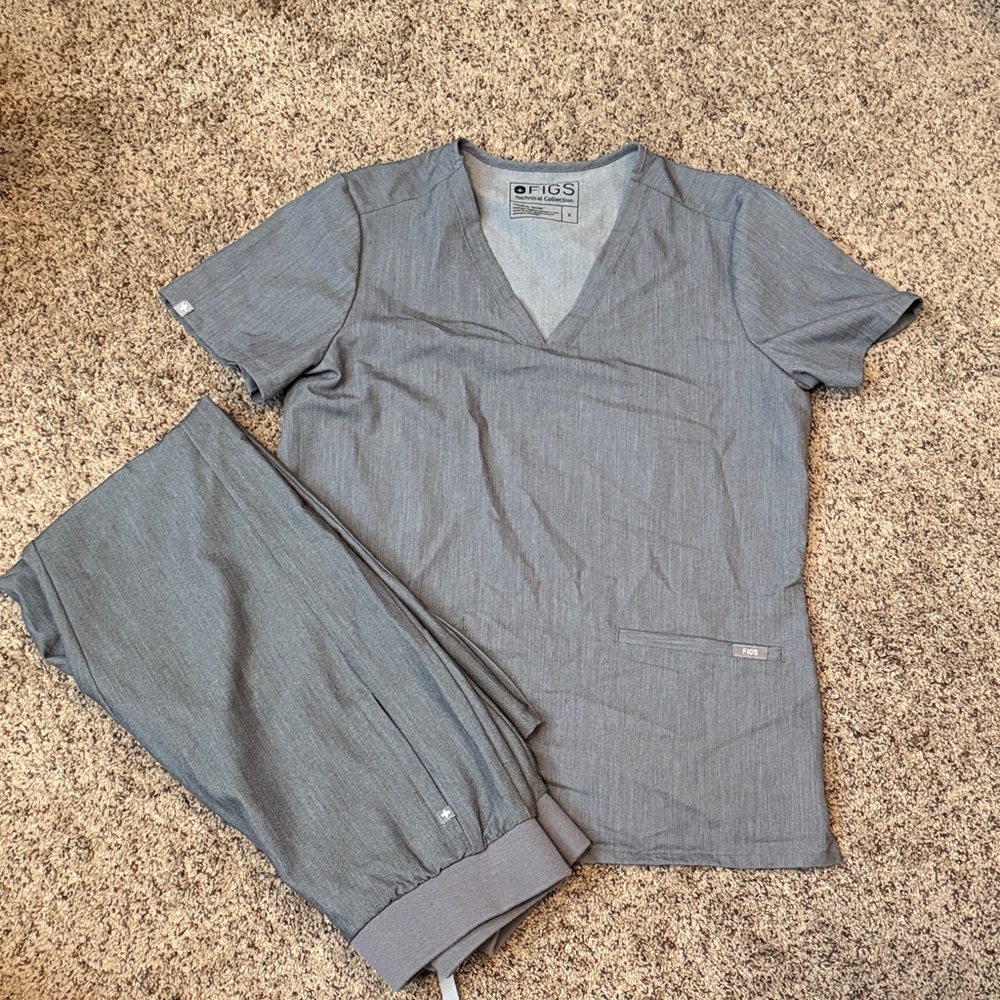 Figs Gray Scrub Set